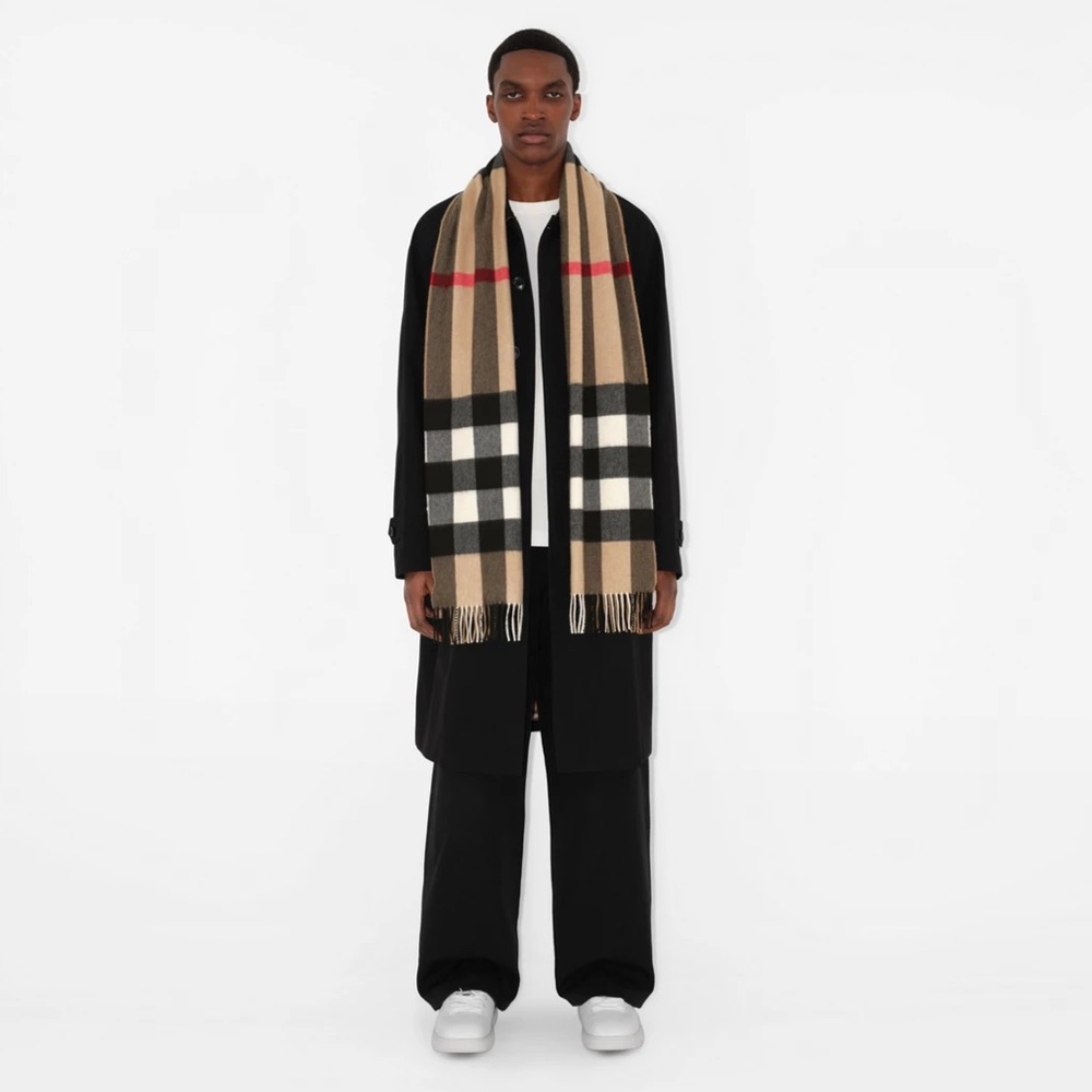 NEW XL BURBERRY LONDON 2025 Half Mega Giant Check Cashmere Scarf Shawl Wrap - Picture 2 of 13